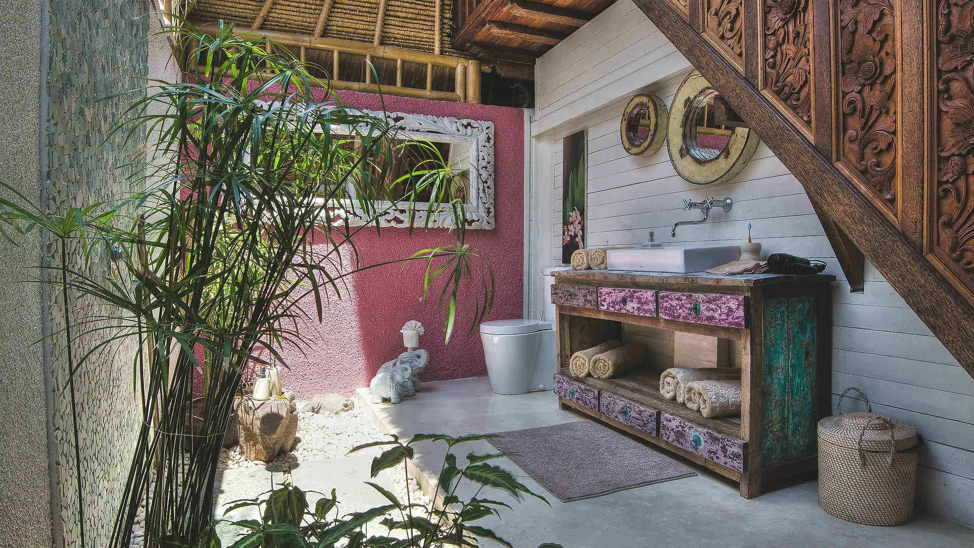 Sandat Glamping Tents Ubud  Luxury tent